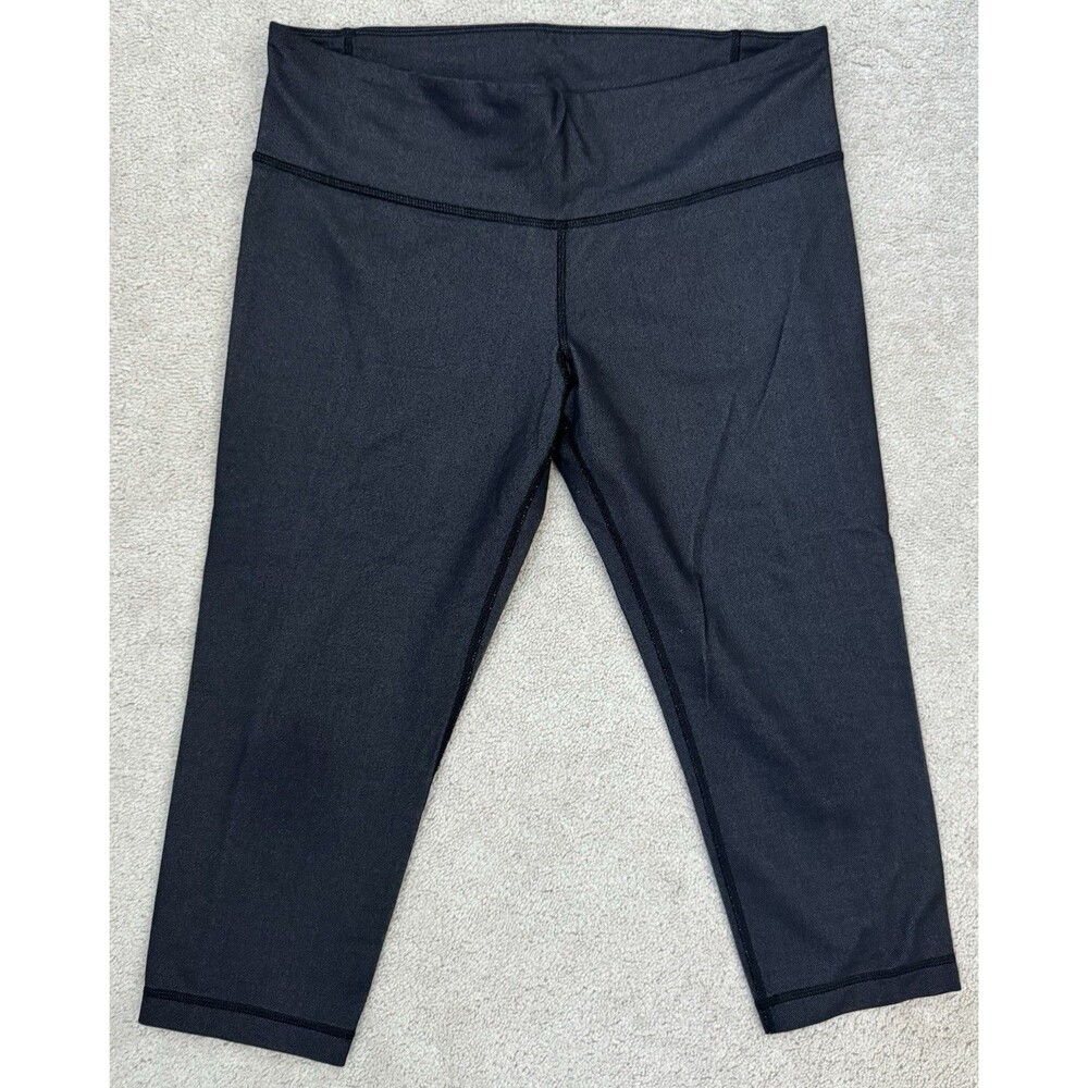 Under Armour Women’s M All Season Cropped Fitted Leggings